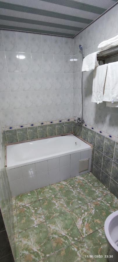 Hôtel Nasyuqel à Boukhara Extérieur photo